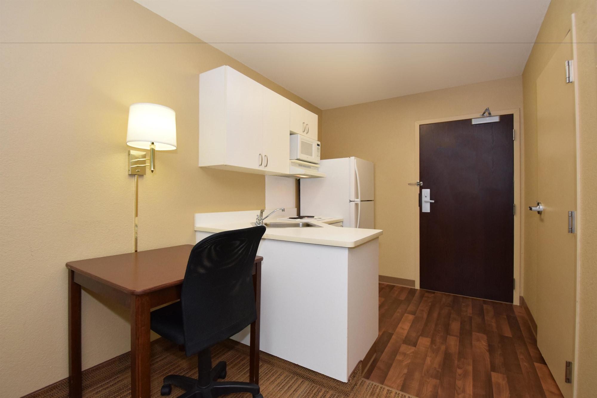 Extended Stay America Suites - Detroit - Metropolitan Airport Romulus Extérieur photo