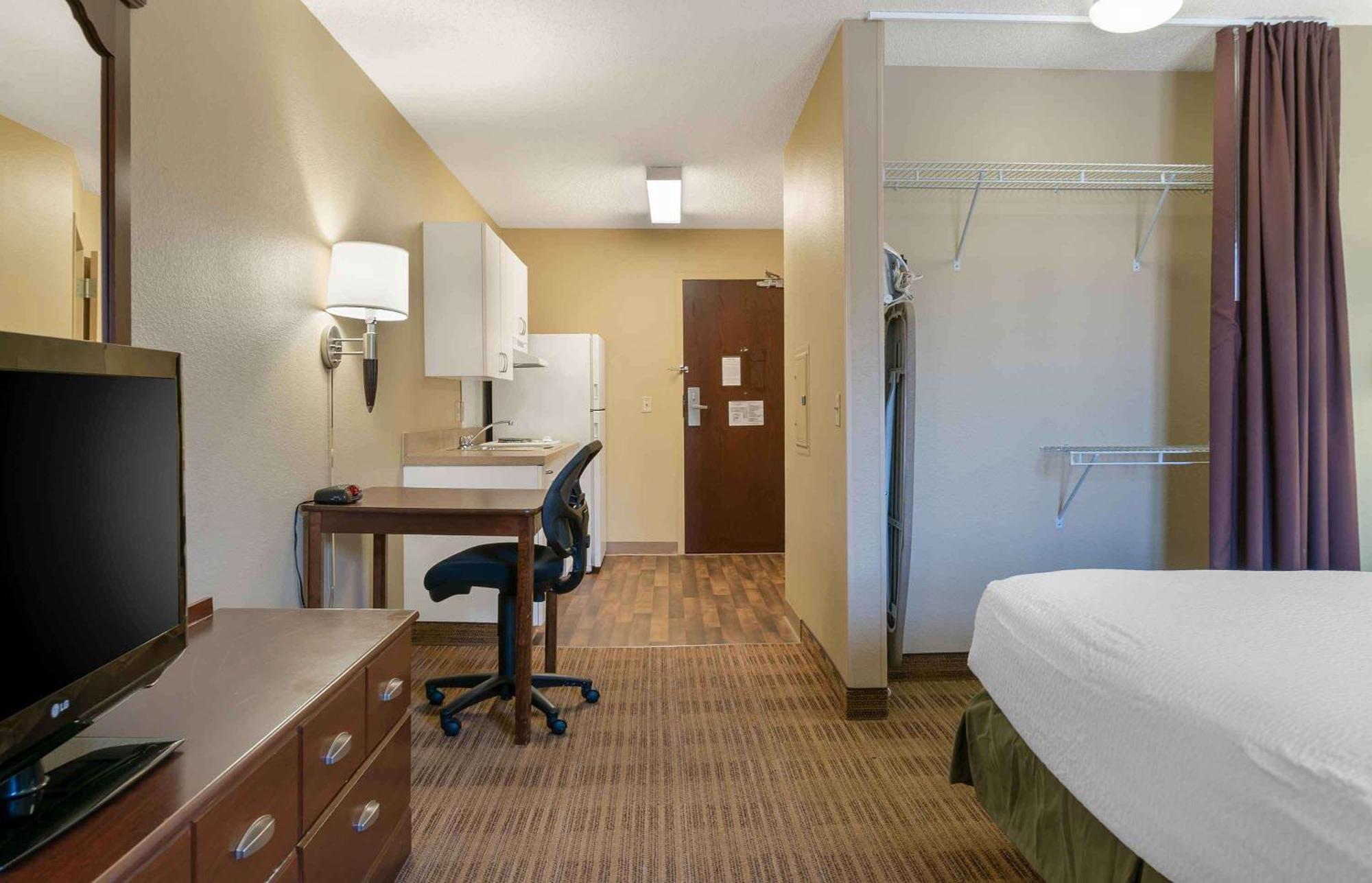 Extended Stay America Suites - Detroit - Metropolitan Airport Romulus Extérieur photo